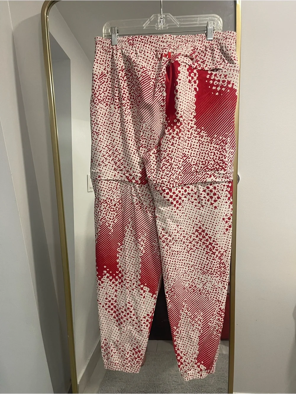 NWT Team Canada Convertible Pant Jogger Shorts
COC Logo size large medium - Picture 15 of 16